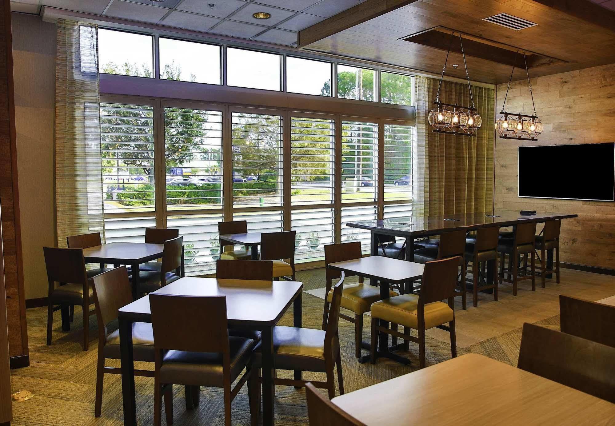 Fairfield Inn & Suites By Marriott Savannah Midtown Exteriör bild